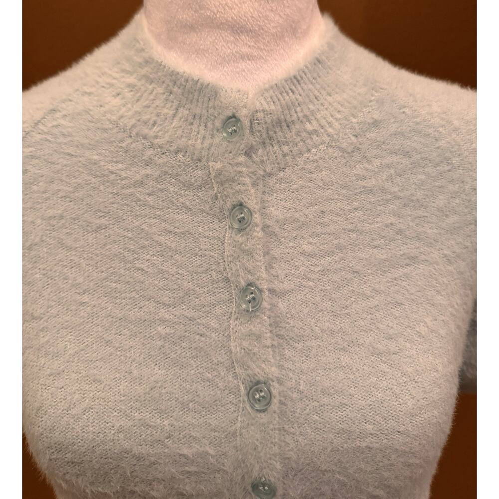Women Anthropologie Button Down Eyelash Knit Cropped Cardigan Size XS NWT - Picture 4 of 12